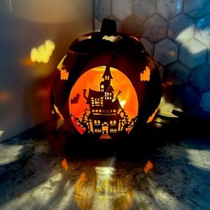 Scentsy Halloween wax warmer